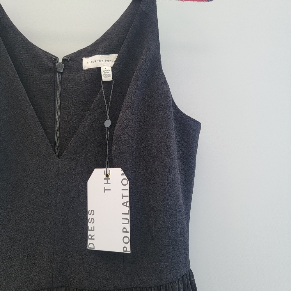 Dress the Population Alicia Black Dress Size Large Full Skirt Pleated Minimalist - Picture 6 of 15